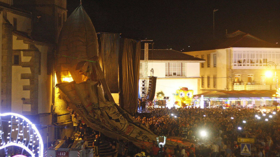 El Globo de Betanzos genera más expectación que nunca