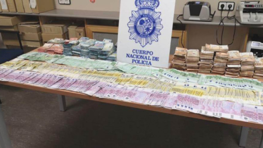 La policía requisa en Marín más de 1.300 kilos de cocaína