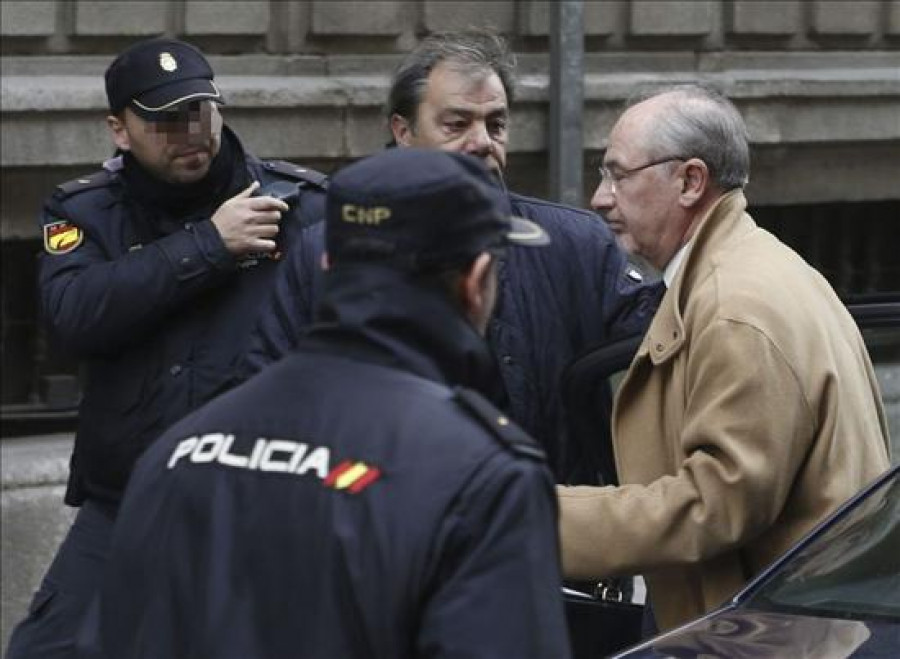 El Ayuntamiento lucense de Viveiro retira a Rodrigo Rato el título de Hijo Adoptivo
