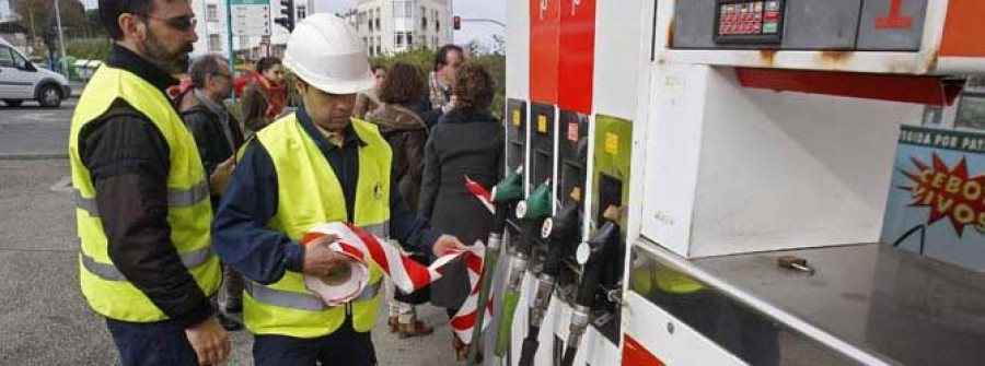 El alcalde de Oleiros afirma que la ley ampara la apropiación  de la gasolinera de Santa Cruz