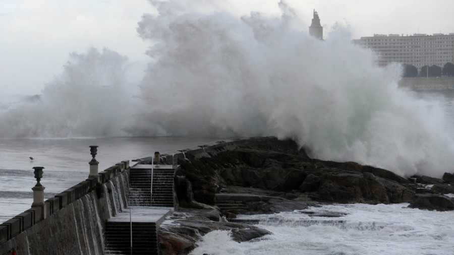 El temporal dañó el alumbrado y el tendido eléctrico y batió el Paseo