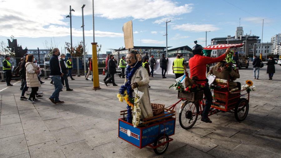 Más de 200 personas participan en una manifestación para exigir medidas para el sector hostelero