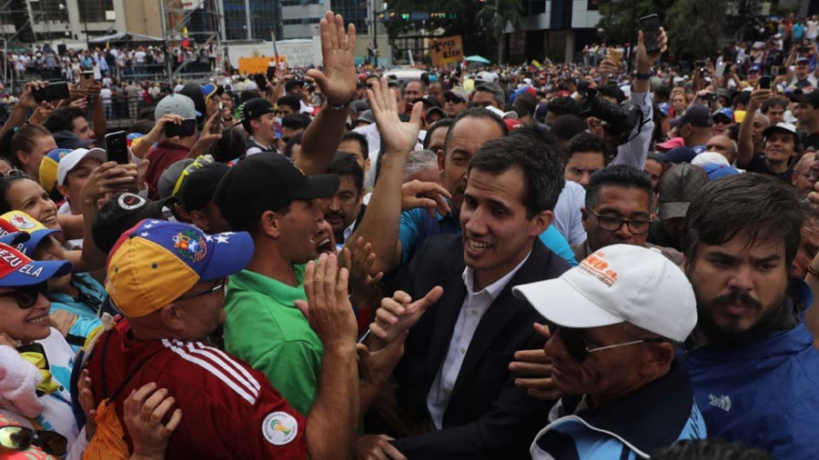 El Parlamento Europeo reconoce a Guaidó como presidente de Venezuela