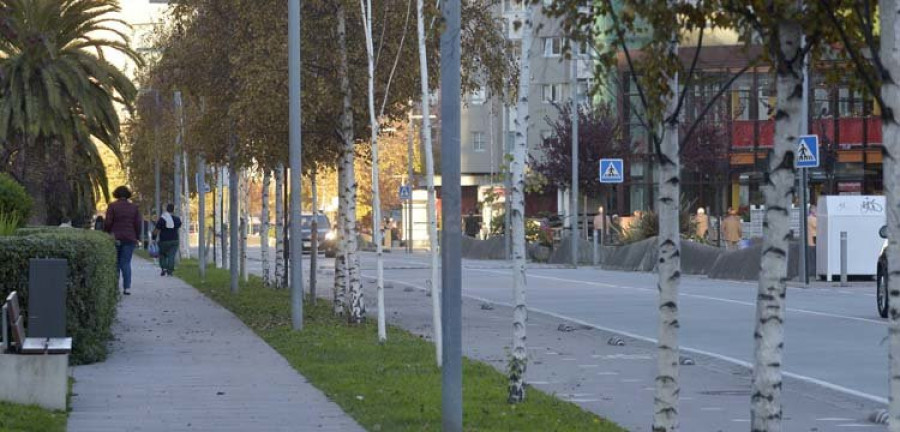 Elviña se queja de quedarse “a oscuras” durante la Navidad