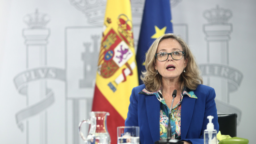 Calviño cree que Iglesias busca “visibilidad” con los desahucios