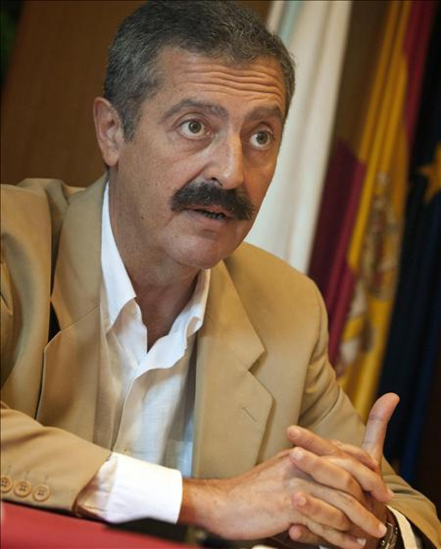 El Supremo retira ocho meses el carné de conducir al diputado Vicente Ferrer