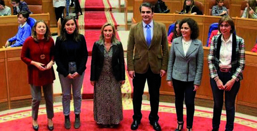 Un centenar de escolares piden en el Parlamento una educación “libre de prejuicios”