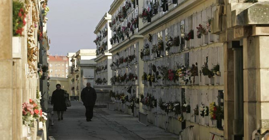 La crisis dispara la especulación con los nichos del cementerio de San Amaro