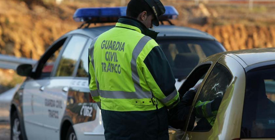 Guardia Civil detiene a un Porsche que circulaba a 224 km/h en Ourense