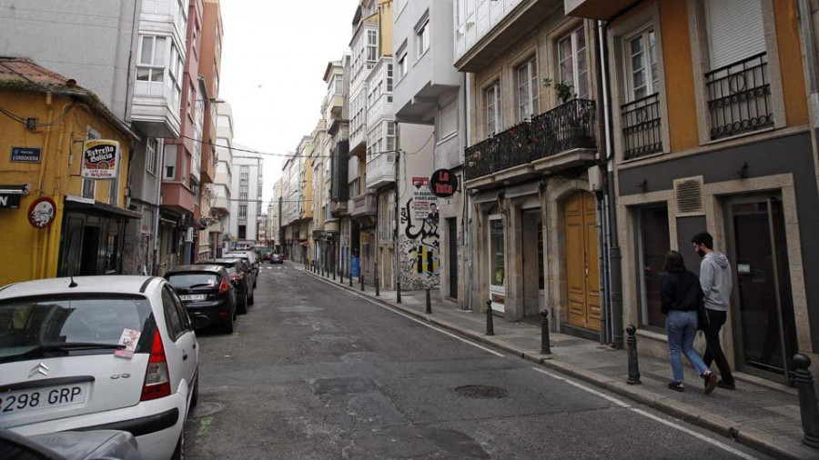 La Policía interviene armas y drogas en una redada en un afterhours del Orzán