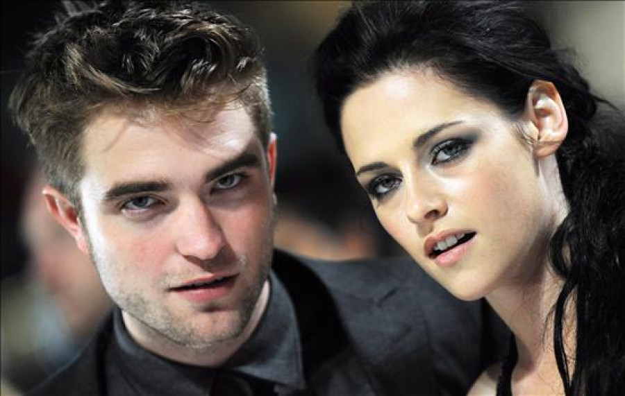 Kristen Stewart y Robert Pattinson se dejan ver juntos en Los Ángeles