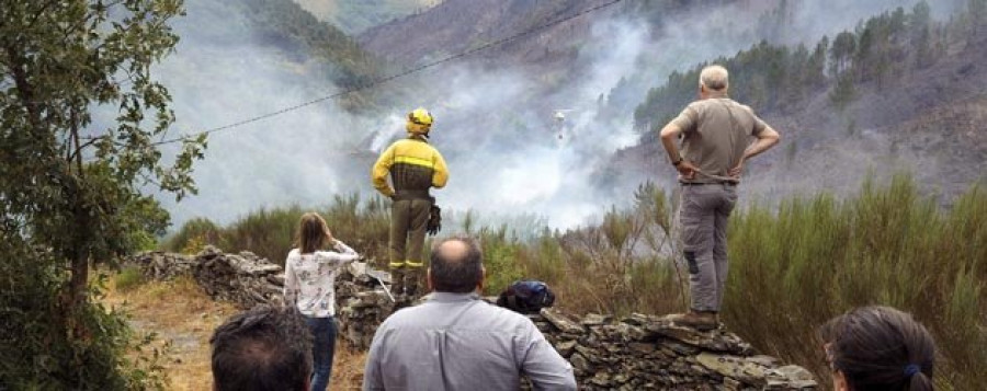 Los incendios arrasan más de 800 hectáreas de gran interés ambiental