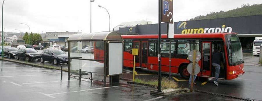 Una línea circular de autobús sacará a los dos polígonos de su aislamiento