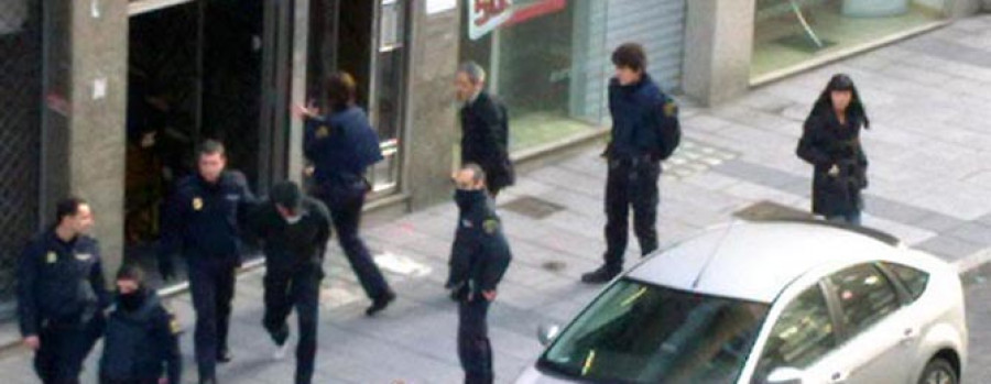 Detienen a tres jóvenes que intentaron  robar a punta de pistola en Musical 47