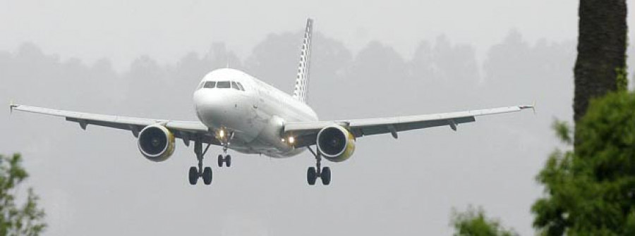 Vueling ofrecerá desde hoy todos los lunes y  viernes un tercer vuelo a Barcelona desde Alvedro