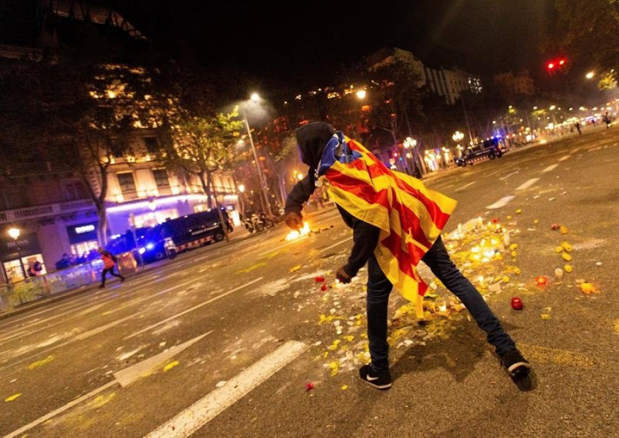 Violencia Cataluña: Sánchez se reúne con Casado, Rivera e Iglesias