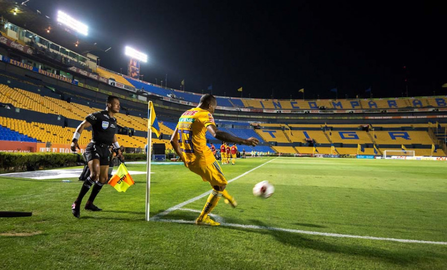 Los profesionales, listos para el día en que vuelva el fútbol