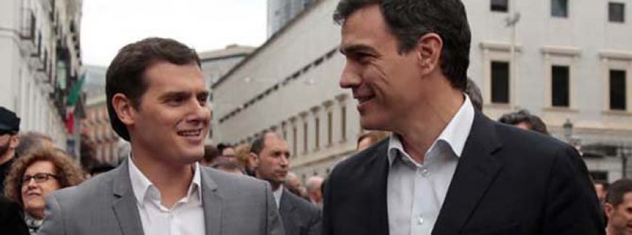 Rivera propone un Gobierno de consenso con el PP y el PSOE, pero con un líder independiente