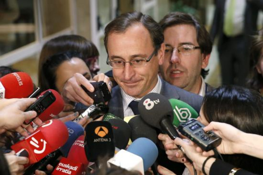 PP y PSOE piden recuperar el recurso previo de inconstitucionalidad para los estatutos