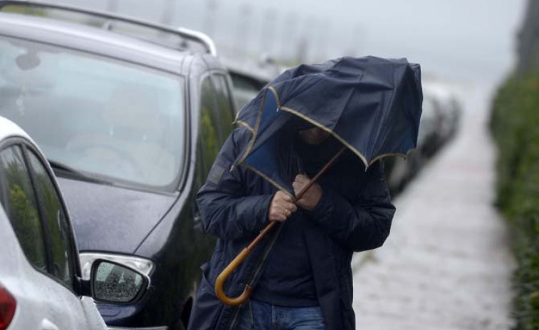 A Coruña y Lugo estarán mañana en alerta naranja por temporal costero