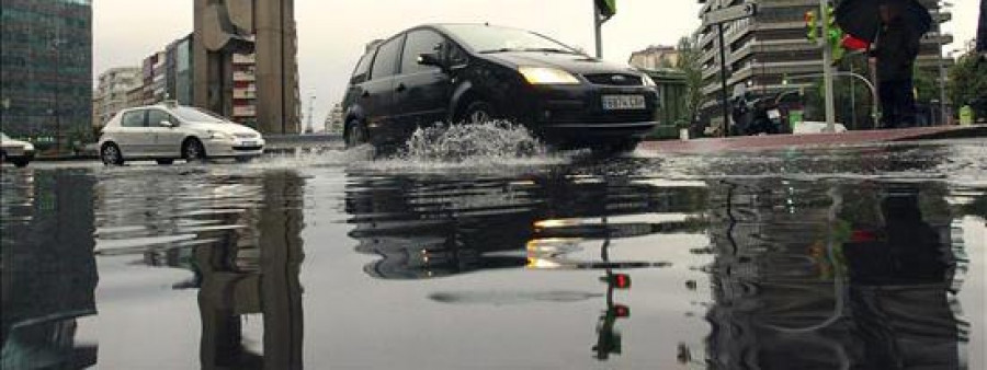 Inundaciones en algunas zonas de Vigo con 30 litros por metro cuadrado