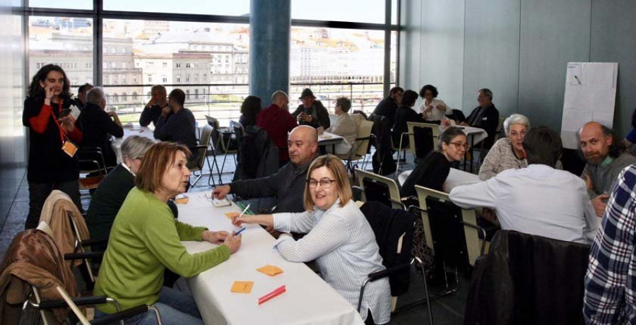 El concejal de Regeneración Urbana: “Non se debe vender nin un metro cadrado do Porto”