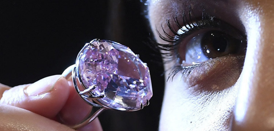 Sotheby’s subastará el diamante rosa pulido más caro del mundo