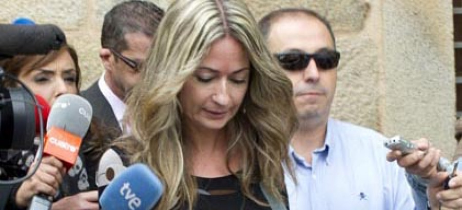 La exconcejala de Los Yébenes Olvido Hormigos se desnuda en Interviú