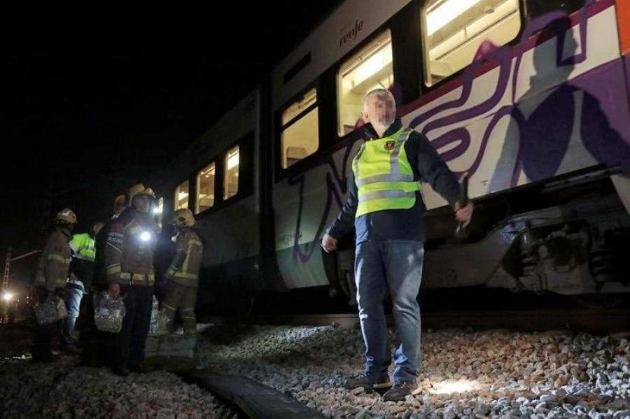 ÚLTIMA HORA choque frontal de trenes Barcelona