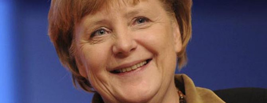 Merkel anuncia un mercado laboral único en Europa y lamenta el elevado paro juvenil
