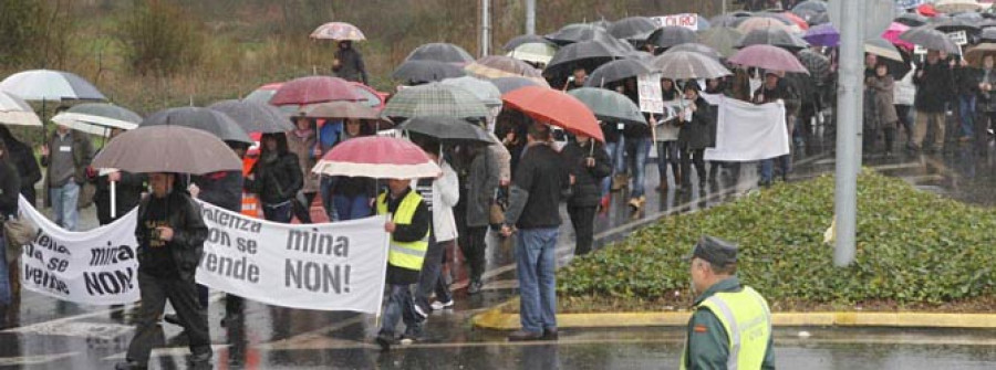 "Corcoesto Sí, Mina Sí" pide a la Xunta que dé una prorroga a la empresa