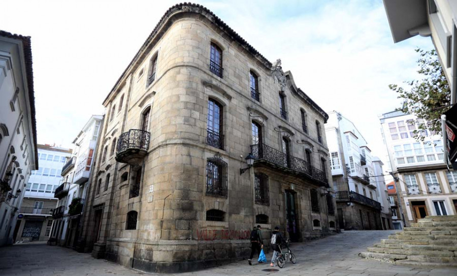 La asesoría municipal de A Coruña prepara la demanda para reclamar la Casa Cornide a los Franco