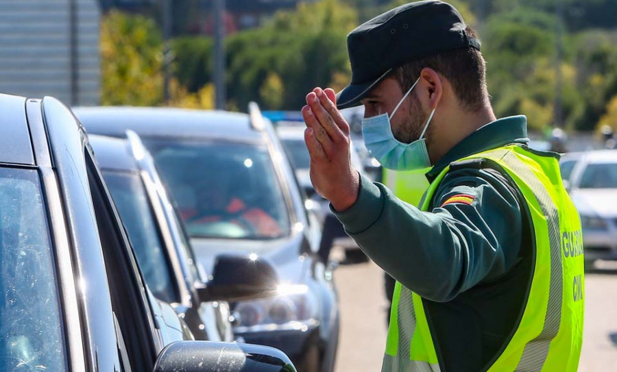 La Guardia Civil realiza controles de movilidad en A Coruña