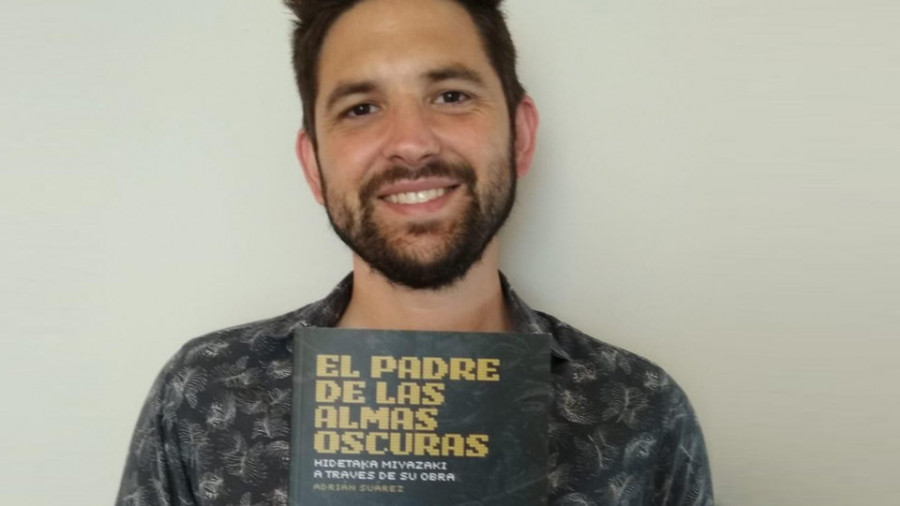 Adrián Suárez | “Recomiendo coger los juegos de Miyazaki, coger el libro, e ir poco a poco, de uno a otro”