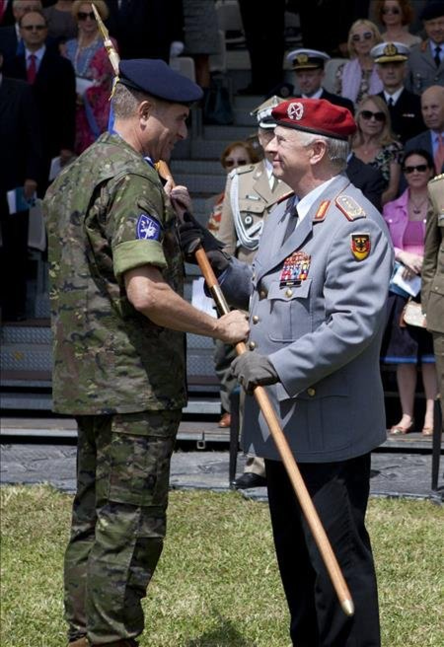 El general español Alfredo Ramírez asume el mando del Eurocuerpo