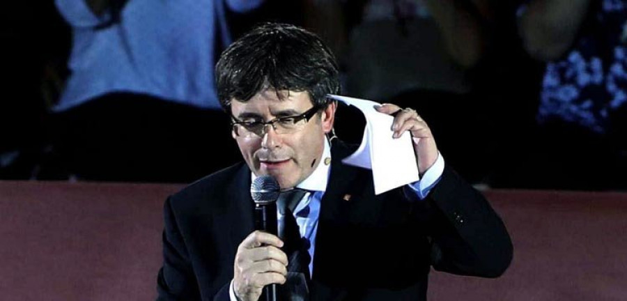 Puigdemont avisa de que el 1-O se votará y se “pondrá luz a la oscuridad”