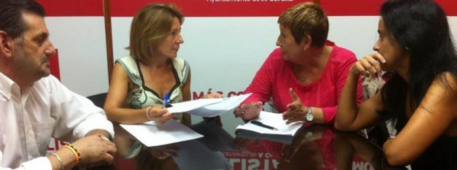 La presidenta de la federación  de vecinos apoya la idea del  PSOE de un plan de rescate social