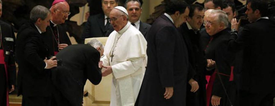 El papa Francisco I asegura que quiere una Iglesia “pobre  y para los pobres”