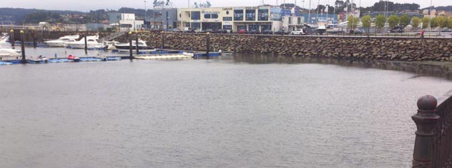 Un grupo privado reclama un proyecto de ocio náutico para la lámina de agua