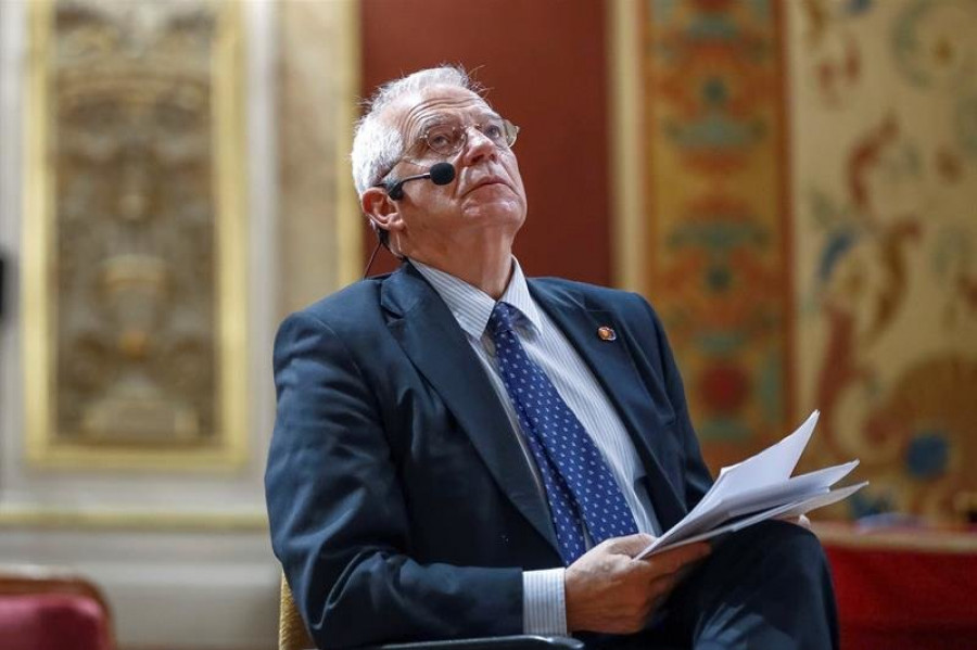 Borrell no piensa dimitir