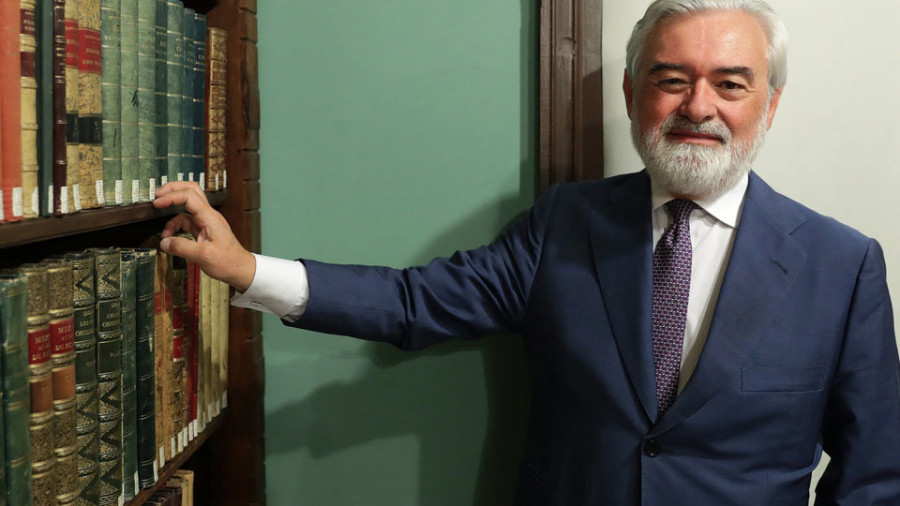 Villanueva considera que retirar palabras “inconvenientes” es “censurar” la lengua