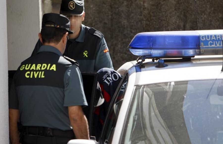 Detenidos por medio centenar de robos en iglesias de A Coruña y Pontevedra