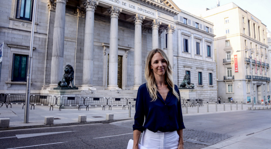 Feijóo ciñe el cambio de portavoz a las competencias de Pablo Casado