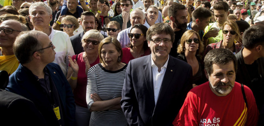 Puigdemont afirma que no teme que le detengan antes del 1-O