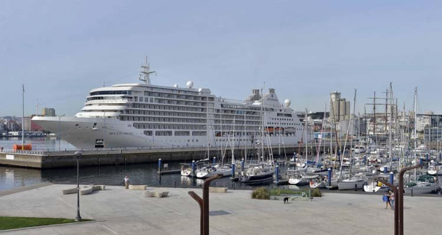 El Puerto batirá su récord de escalas de cruceros en un mes con 31 atraques y 35.000 pasajeros