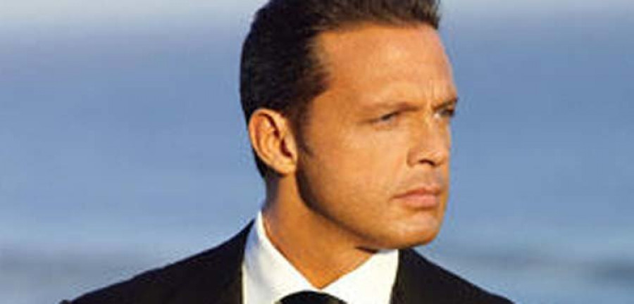 El cantante Luis Miguel lleva su apasionante vida a la televisión