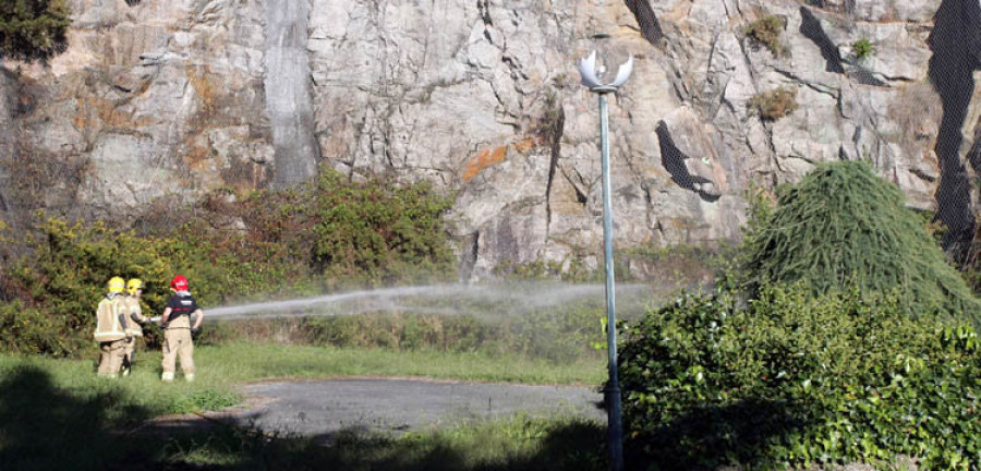 La sequía y el calor aumenta el peligro de incendios forestales en la periferia