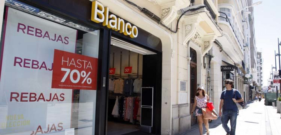 El comercio acusa la caída del consumo durante la primera quincena de rebajas