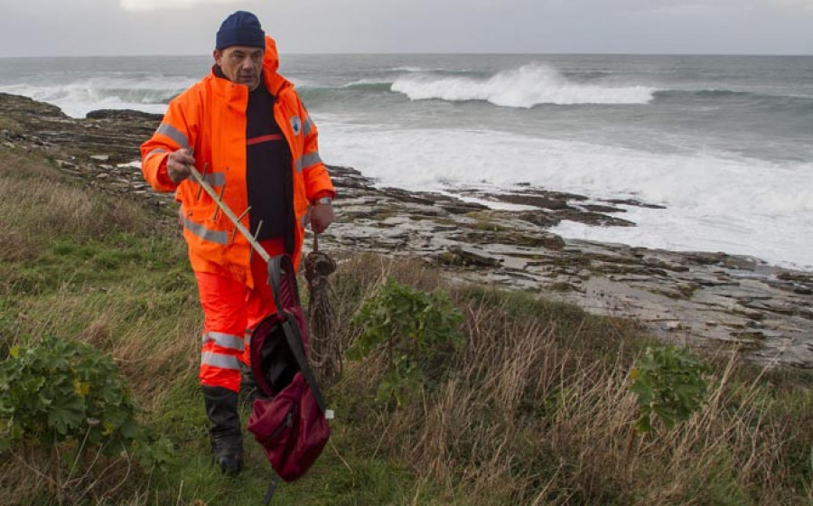 Hallan el cadáver de un hombre en el mar