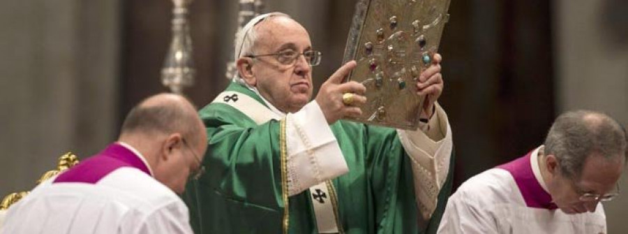 El papa encomienda a los nuevos cardenales que eviten que los cristianos sean “una casta”